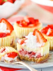 http://www.lifeloveandsugar.com/wp-content/uploads/2017/03/Mini-Strawberry-Cheesecakes5-180x240.jpg