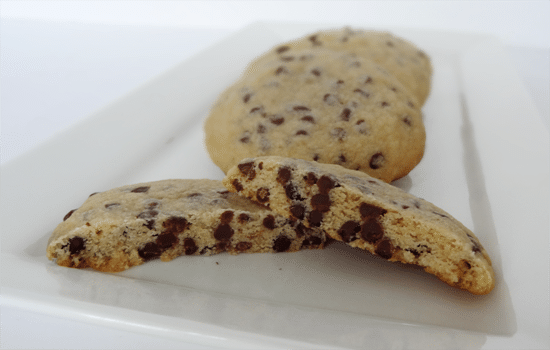 Cookies and Cups' Favorite Chocolate Chip Cookie
