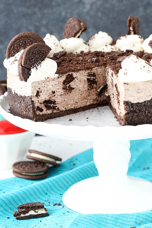 No Bake Oreo Cheesecake - thick, creamy and packed with Oreos!!