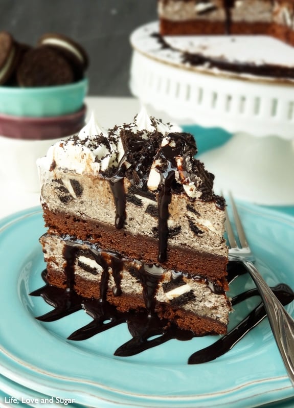 A Slice of My Oreo Cookies and Cream Ice Cream Cake on a Teal Plate