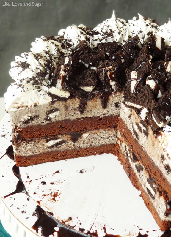 Oreo Cookies and Cream Ice Cream Cake