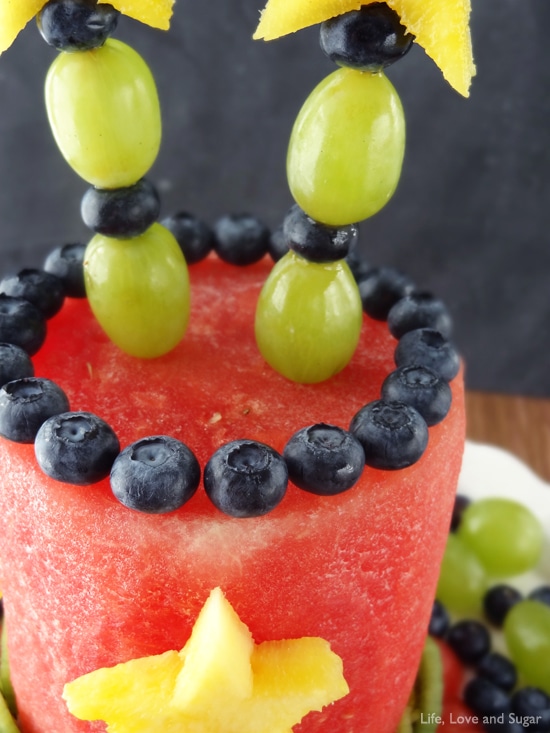 How to make an all fruit party cake