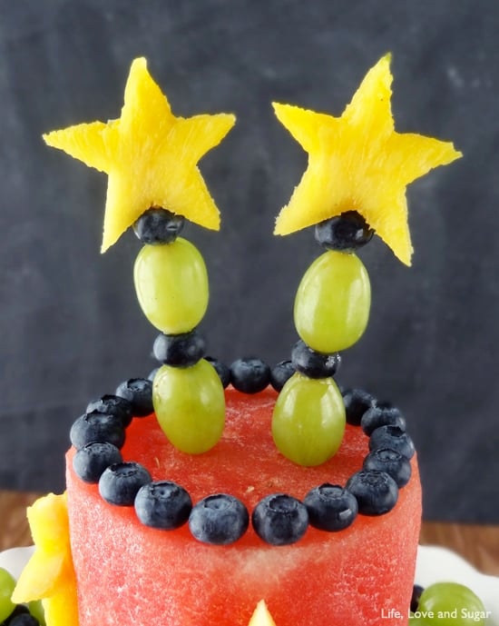 How to make an all fruit party cake