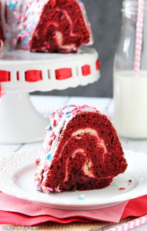 Red Velvet Cheesecake Bundt Cake