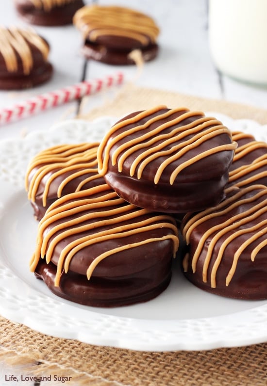 Reeses_Marshmallow_Ritz_Cracker_Sandwiches3