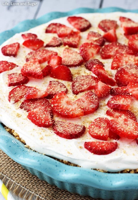 No Bake Strawberry Lemon Cookie Pie