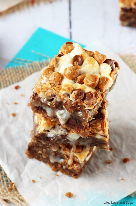 Oatmeal Cream Pie Gooey Bars