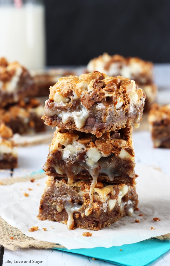 Oatmeal Cream Pie Gooey Bars