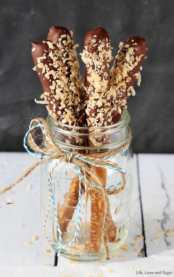 Image of Samoa Pretzel Sticks in a Jar