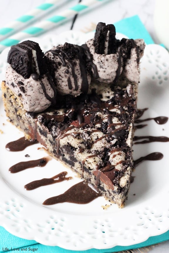 Oreo Cookies and Cream Cookie Cake