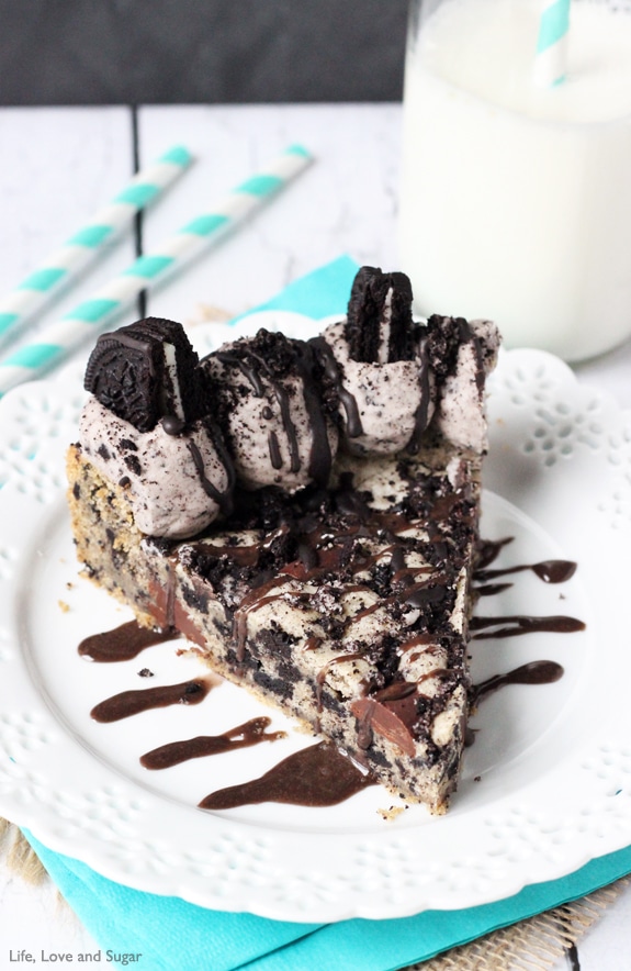 Oreo Cookies and Cream Cookie Cake