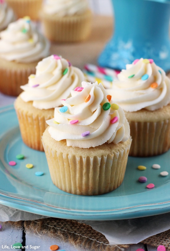 Perfect Vanilla Cupcake Recipe | Vanilla Cupcakes + Vanilla Icing Recipe