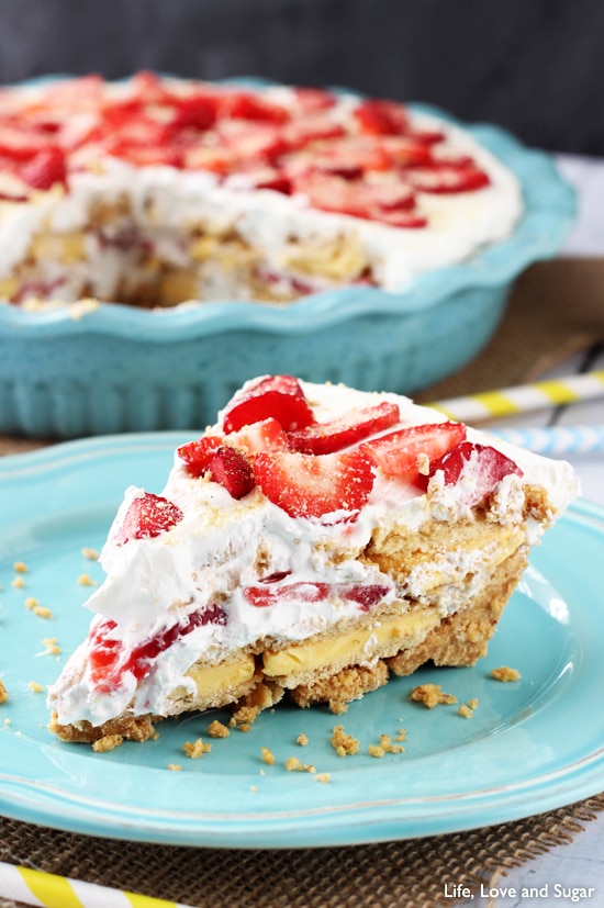 No Bake Strawberry Lemon_Cookie Pie