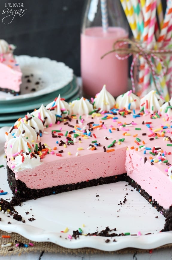 No Bake Strawberry Milkshake Cheesecake