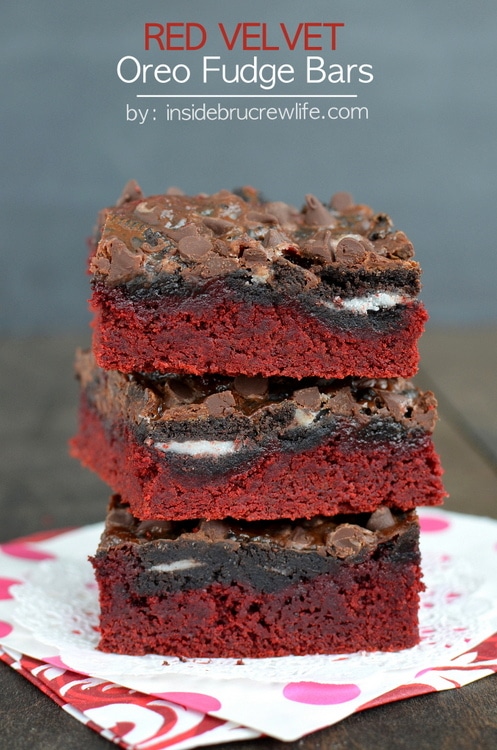 Red-Velvet-Oreo-Bars-title-2