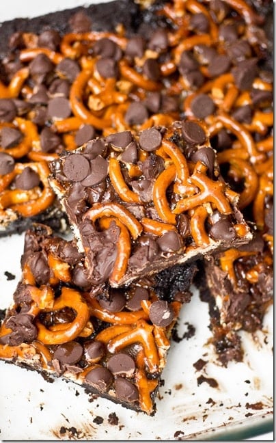 Salted-Caramel-Oreo-Bars-11_thumb