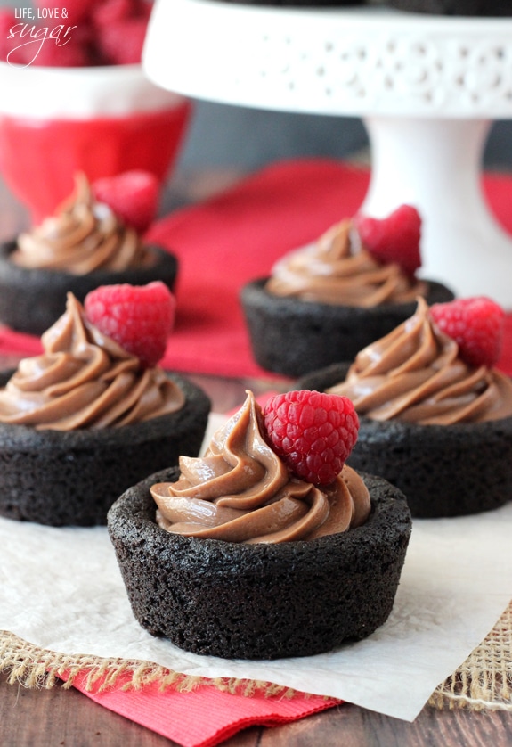Close-up of Nutella Cheesecake Chocolate Cookie Cups