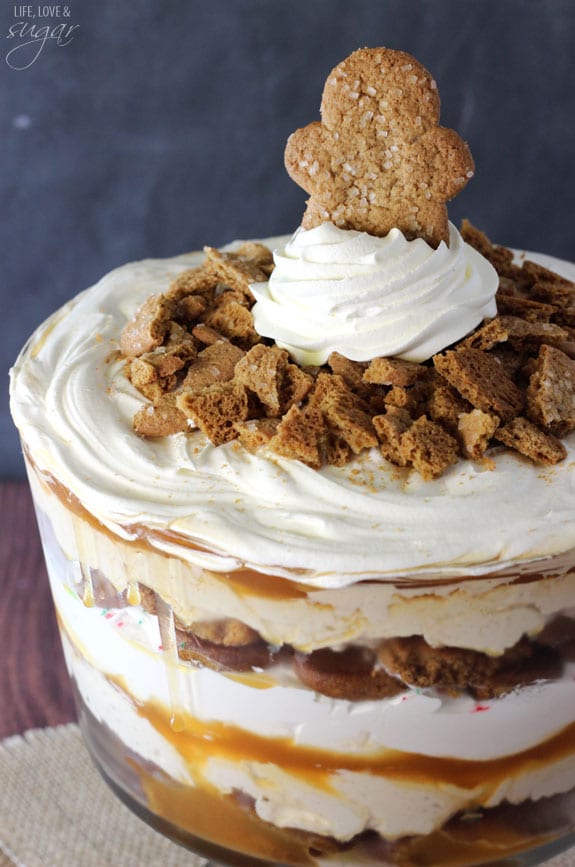 Gingerbread Cheesecake Trifle - layers of gingerbread, no bake gingerbread cheesecake, caramel and whipped cream!