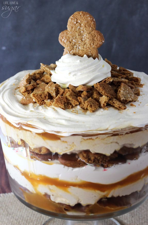 Gingerbread Cheesecake Trifle - layers of gingerbread, no bake gingerbread cheesecake, caramel and whipped cream!