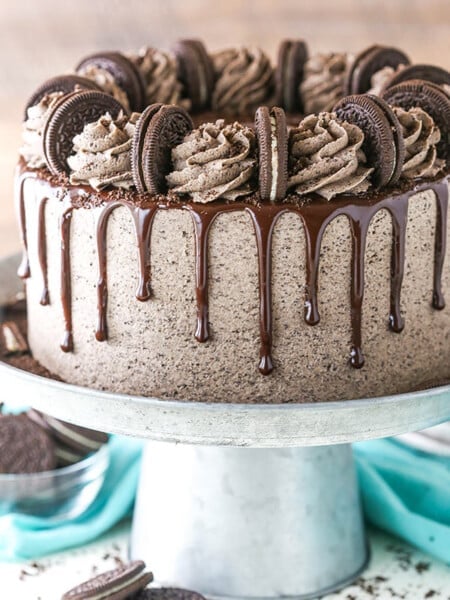 side view of Chocolate Oreo Cake