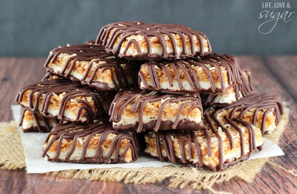 Samoa Cookie Bars - taste just like the real thing! Full of caramel and coconut and covered in chocolate!
