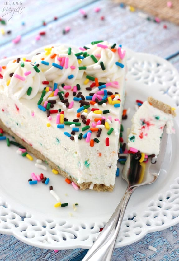 No Bake Funfetti Cheesecake! Golden Birthday Cake Oreo Crust filled with cake batter sprinkle cheesecake! So good!