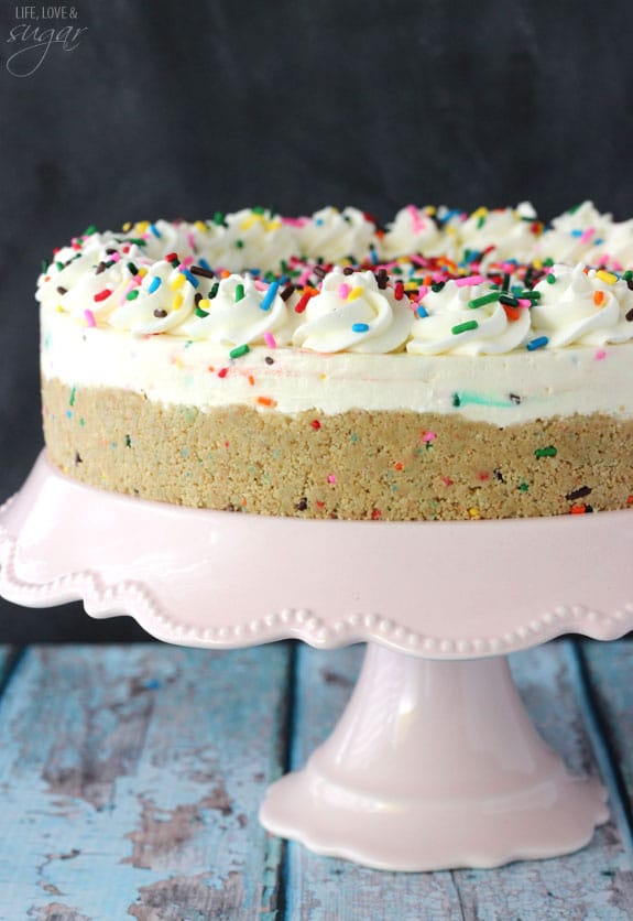 No Bake Funfetti Cheesecake! Golden Birthday Cake Oreo Crust filled with cake batter sprinkle cheesecake! So good!