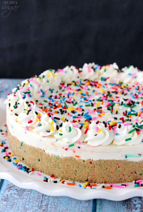 No Bake Funfetti Cheesecake! Golden Birthday Cake Oreo Crust filled with cake batter sprinkle cheesecake! So good!
