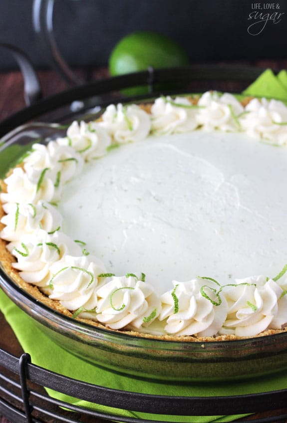 A whole No Bake Margarita Pie in a pie dish