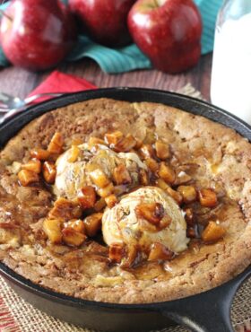 Apple Cinnamon Skillet Blondie topped with ice cream