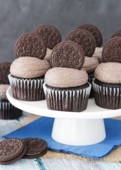 image of Oreo Chocolate Cupcakes on cake stand