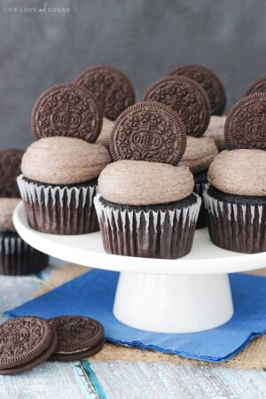 image of Oreo Chocolate Cupcakes on cake stand