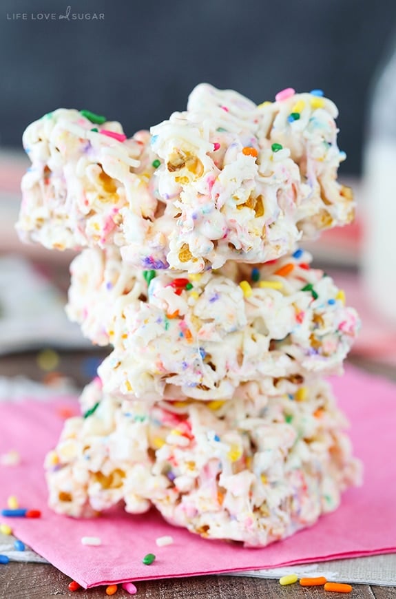 Best No Bake Funfetti Marshmallow Popcorn Treats