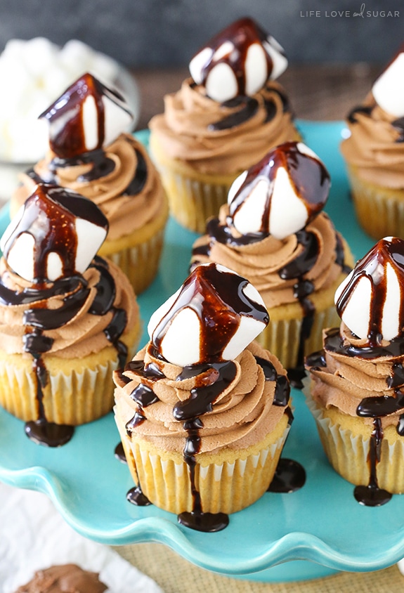 Nutella Fluffernutter Cupcakes on blue platter