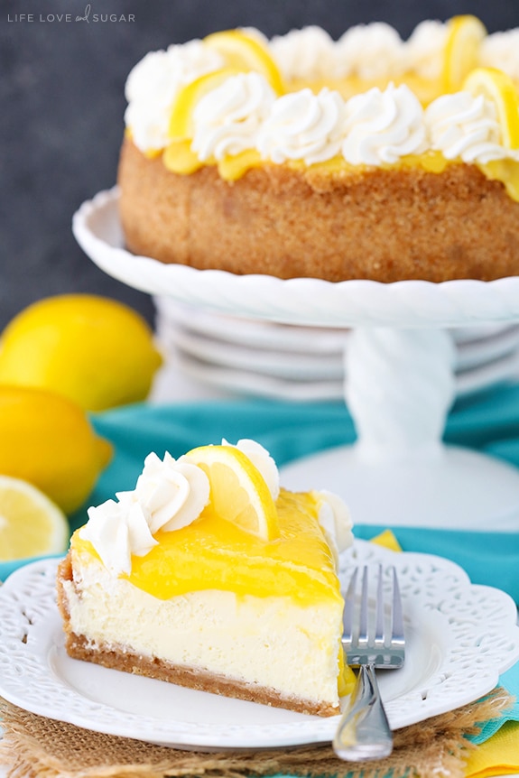 Lemon Cheesecake with lemon curd