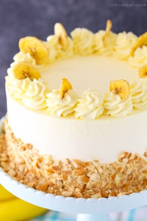 overhead image of Banana Pudding Ice Cream Cake