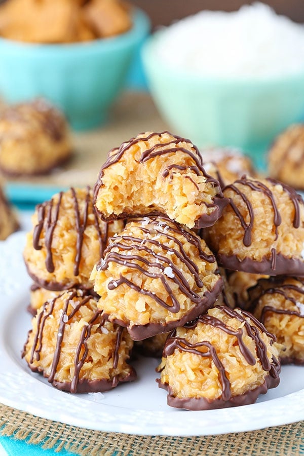 Easy No Bake Salted Caramel Coconut Macaroons