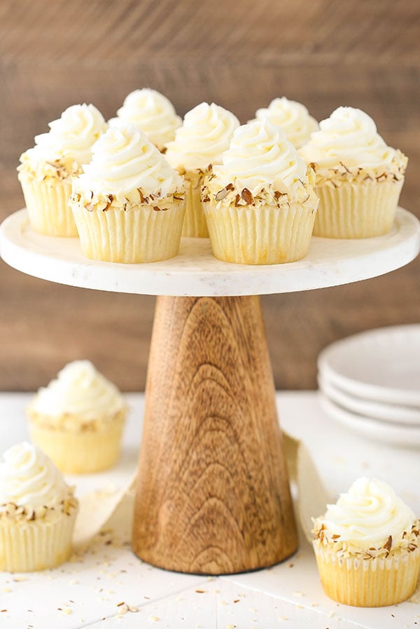 Homemade Almond Amaretto Cupcakes recipe