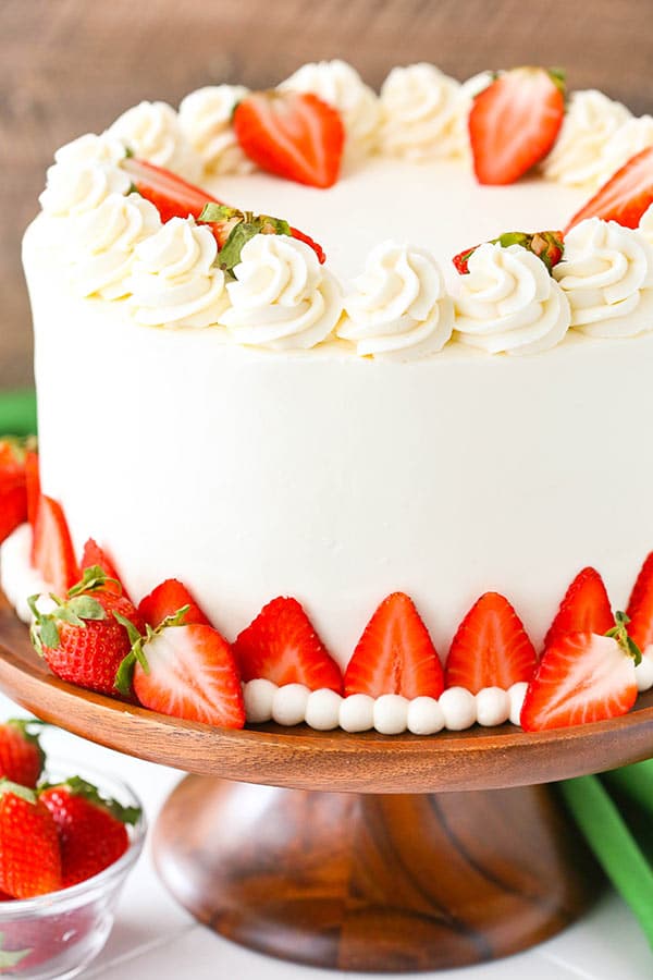 Best ever Strawberries and Cream Cheesecake Cake recipe