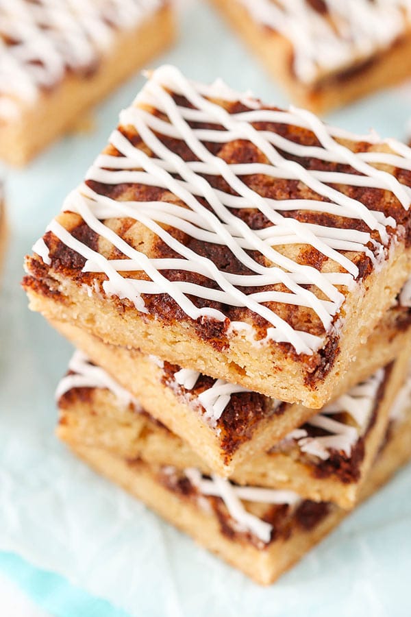 Best Cinnamon Roll Blondies recipe