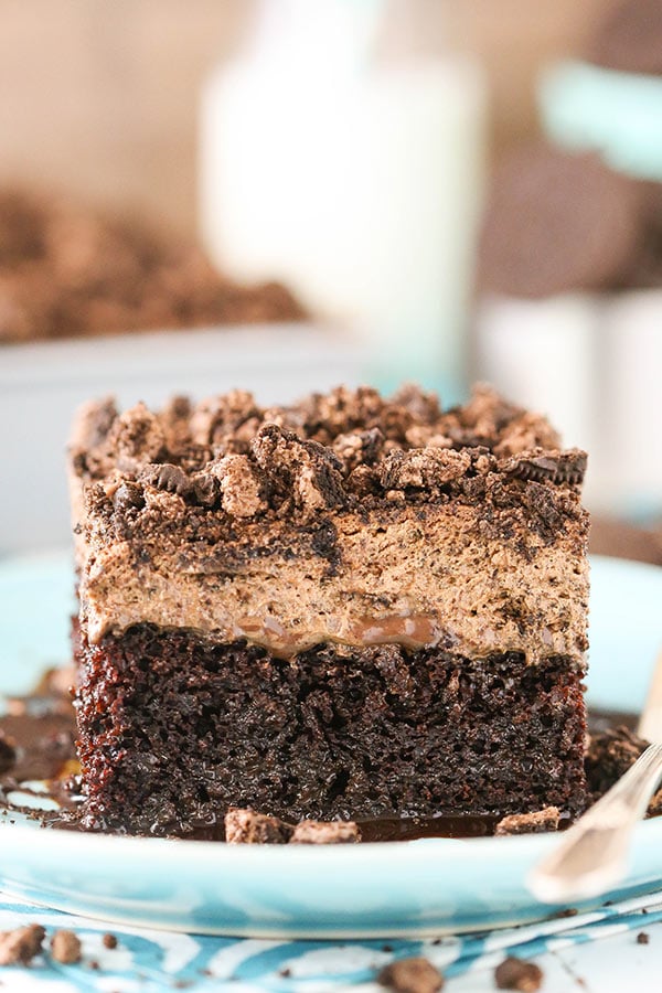 Best Oreo Chocolate Poke Cake recipe