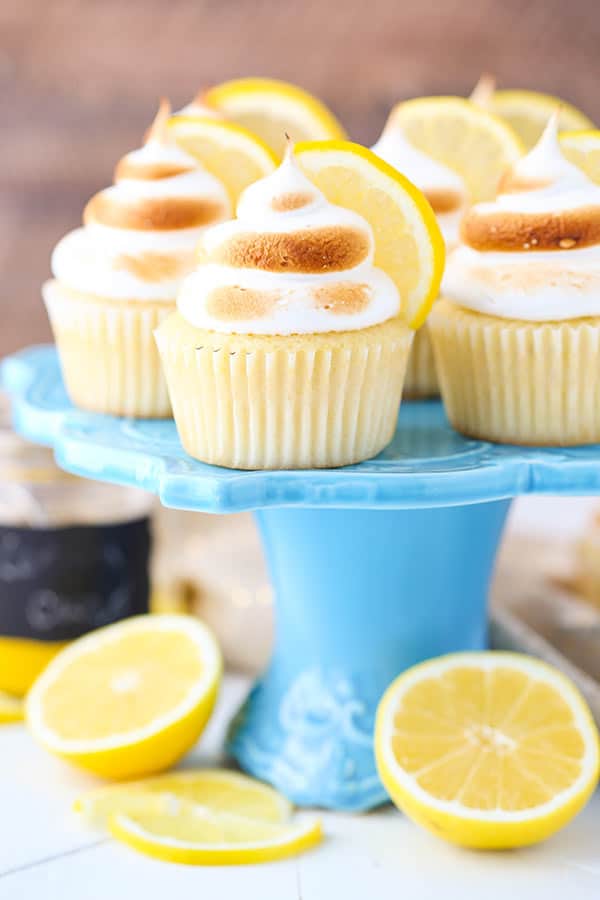 Easy Lemon Meringue Cupcakes