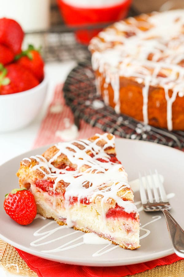 Image of a Strawberry Snack Cake With a Strawberry on a Plate