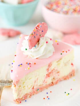 slice of Frosted Animal Cookie Cheesecake