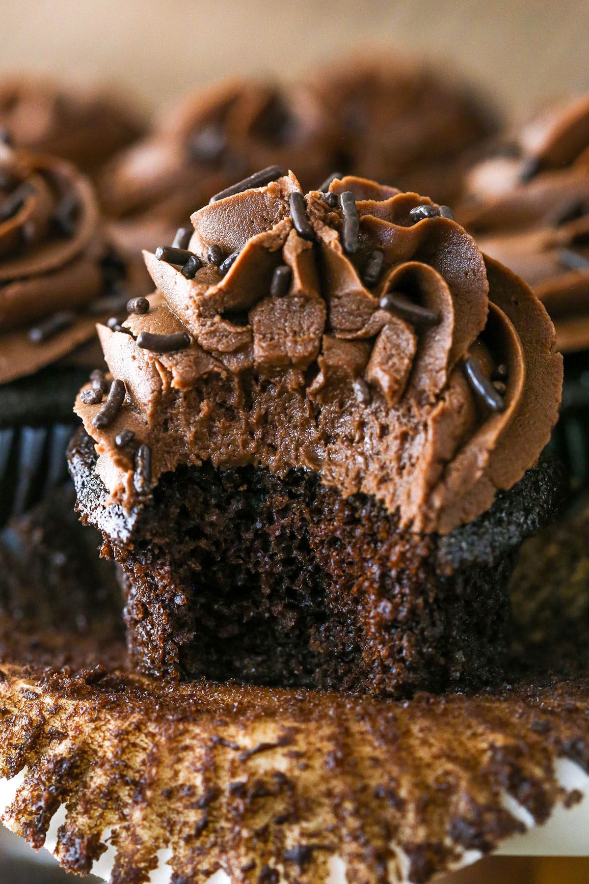 Easy moist chocolate clearance cupcake recipe