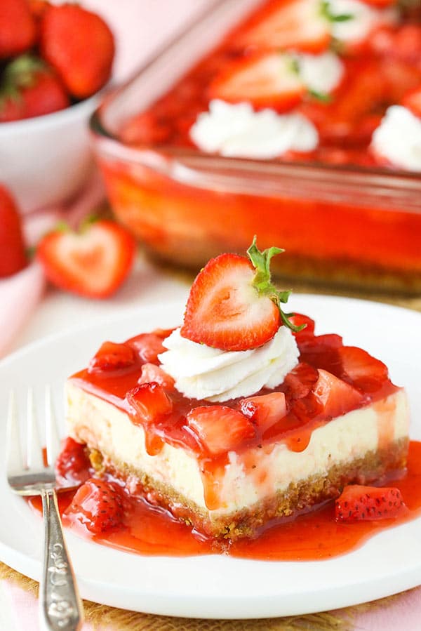 Easy Strawberry Cheesecake Recipe 