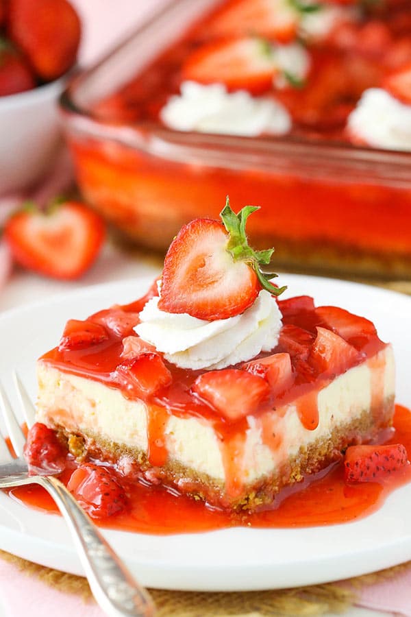 How to Make Strawberry Cheesecake