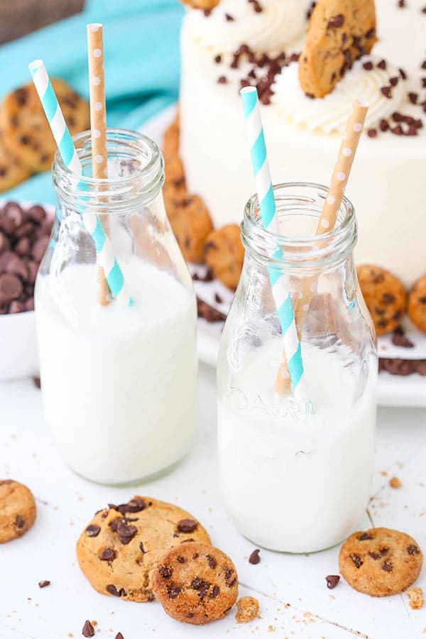 Glasses of milk with cake