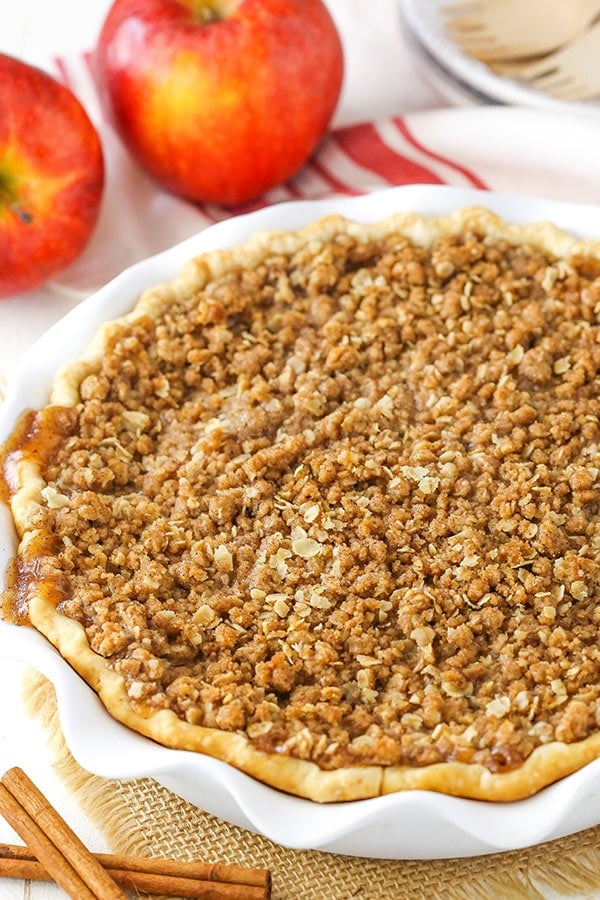 Easy Apple Crumb Cheesecake Pie Recipe
