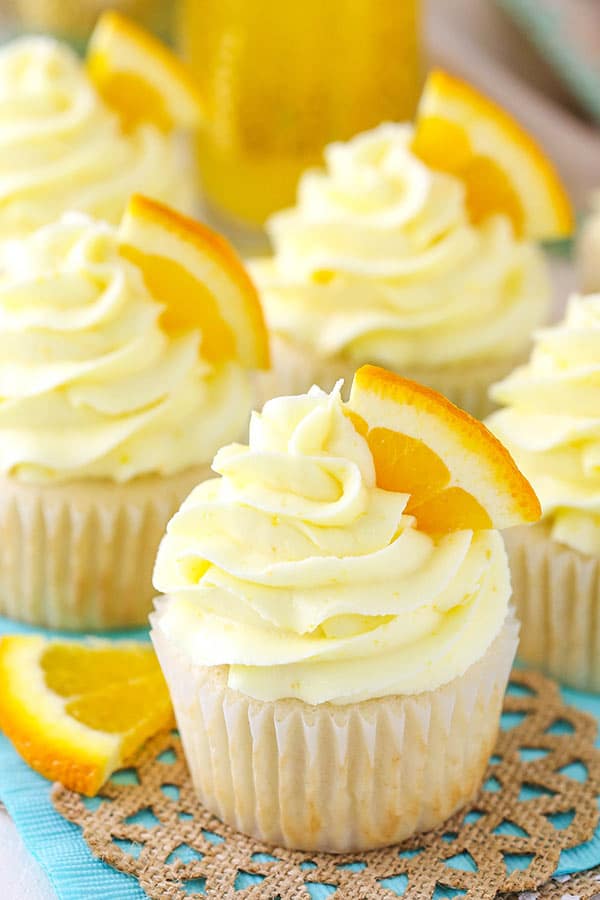 Mimosa Cupcakes - a champagne cupcake with orange frosting! Great for New Years!